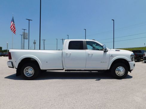 New 2025 RAM 3500 Longhorn image 21