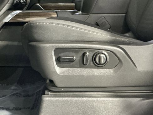 Used 2021 Chevrolet Silverado 1500 RST AWD/4WD image 15