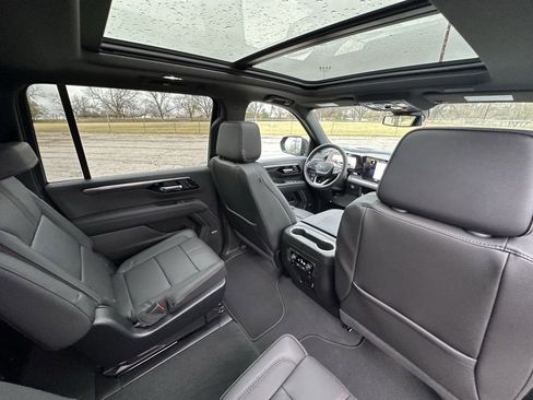 New 2026 Chevrolet Suburban RST w/ RST Capability Package image 19