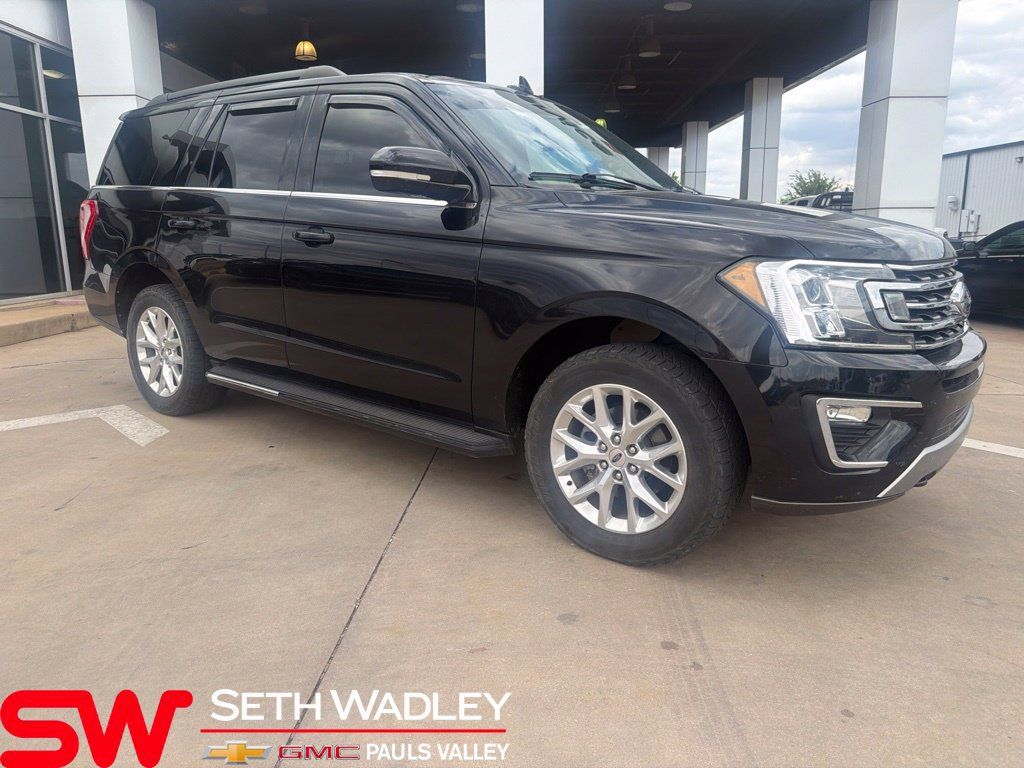 Used 2020 Ford Expedition XLT w/ Equipment Group 202A AWD/4WD image 1
