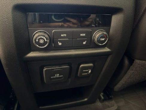 Certified 2023 Chevrolet Traverse High Country w/ LPO, Floor Liner Package AWD/4WD image 19