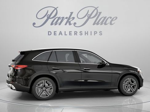 Used 2026 Mercedes-Benz GLC 300 4MATIC image 24
