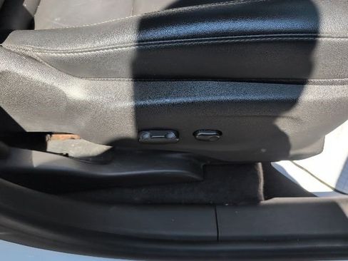 Used 2019 Buick Encore Essence image 13