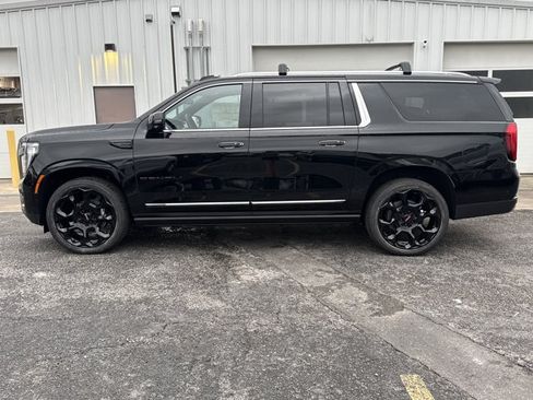 New 2026 GMC Yukon XL Denali Ultimate AWD/4WD image 12