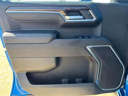 Certified 2023 GMC Sierra 1500 Elevation w/ LPO, Elevation Black Package AWD/4WD image 19