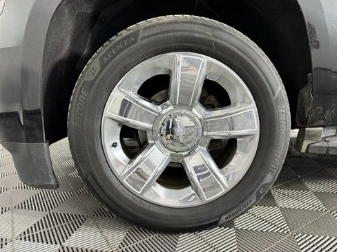 Used 2015 Chevrolet Suburban LT w/ Luxury Package image 49