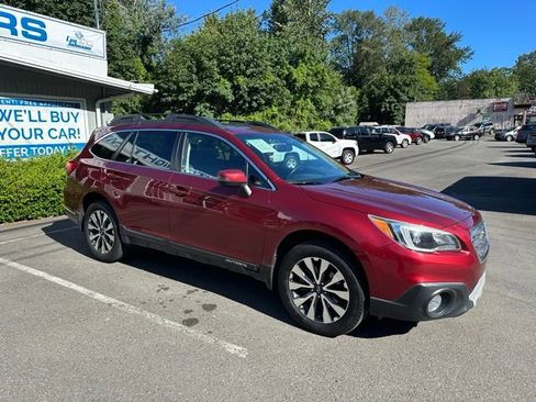 Used 2015 Subaru Outback 2.5i Limited AWD/4WD image 3