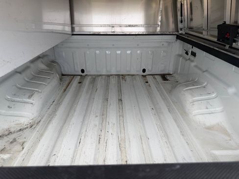 Used 2023 Nissan Frontier S AWD/4WD image 16