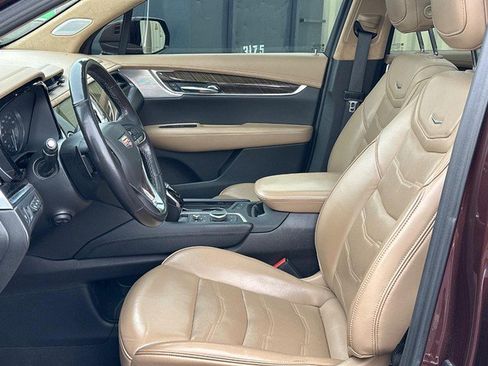 Used 2022 Cadillac XT6 Premium Luxury w/ Platinum Package image 5