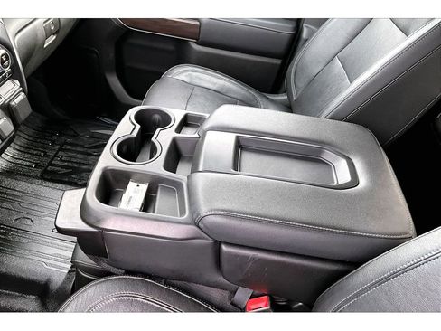 Used 2020 GMC Sierra 1500 SLT w/ X31 Off-Road Package image 18