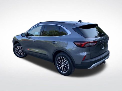 New 2025 Ford Escape SE w/ PHEV Premium Package image 3