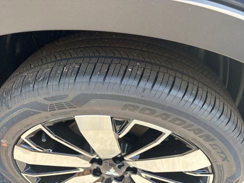 New 2026 Mitsubishi Outlander FWD image 10