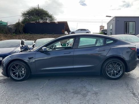 Used 2023 Tesla Model 3 Standard Range RWD image 5