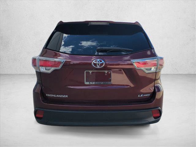 Used 2015 Toyota Highlander LE AWD/4WD image 6