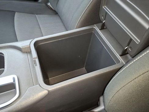Certified 2025 Nissan Sentra SV FWD image 26