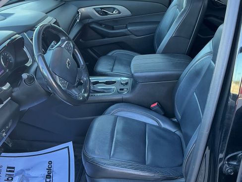 Used 2020 Chevrolet Traverse RS w/ LPO, Floor Liner Package image 10