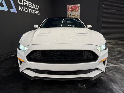 Used 2020 Ford Mustang Coupe w/ Black Accent Package RWD image 2