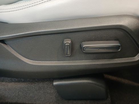 Used 2023 Honda Pilot Touring image 24