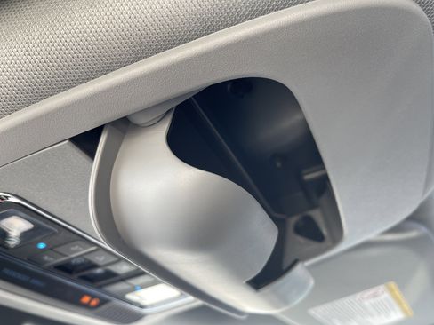 New 2026 Ford F250 Lariat w/ FX4 Off-Road Package image 32