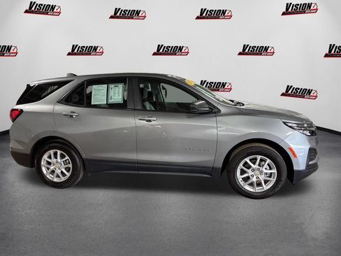 Used 2024 Chevrolet Equinox LS FWD image 4