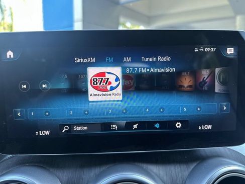 Used 2022 Mercedes-Benz GLC 300 4MATIC w/ Multimedia Package Lite image 25