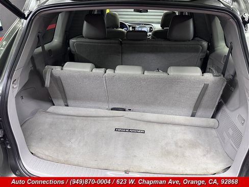 Used 2016 Toyota Highlander XLE FWD image 30