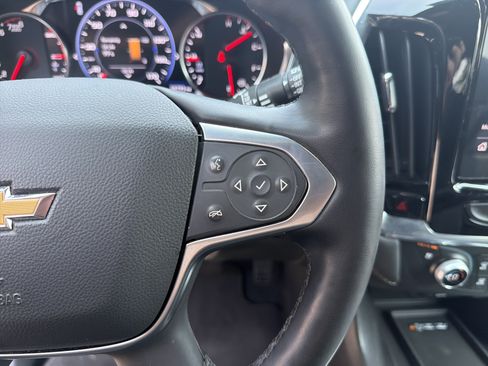 Used 2023 Chevrolet Traverse Premier AWD/4WD image 20