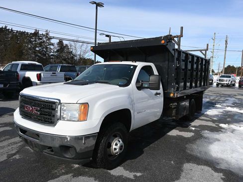 Used 2014 GMC Sierra 3500 W/T image 8