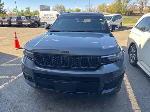 Used 2025 Jeep Grand Cherokee L Summit w/ Obsidian Package image 4