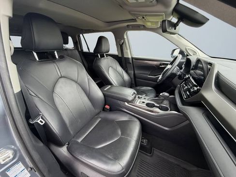 Used 2020 Toyota Highlander Limited AWD/4WD image 15
