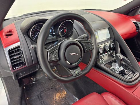 Used 2020 Jaguar F-TYPE R image 13