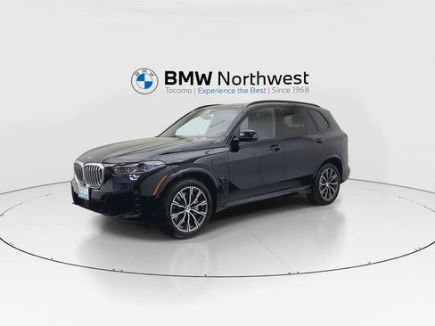 Used 2026 BMW X5 xDrive50e w/ Executive Package AWD/4WD image 9