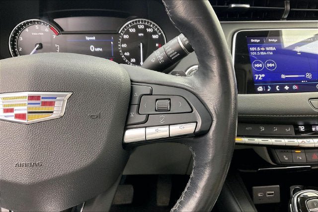 Used 2020 Cadillac XT4 Premium Luxury w/ Cold Weather Package AWD/4WD image 23