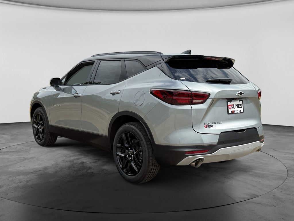New 2026 Chevrolet Blazer LT w/ Sound & Technology Package AWD/4WD image 6
