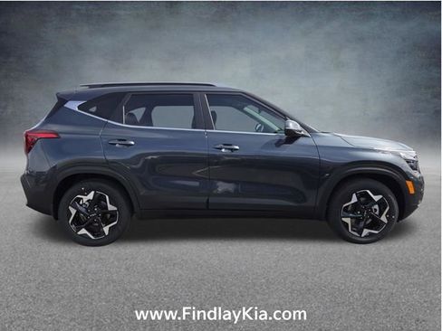 New 2026 Kia Seltos EX FWD image 3