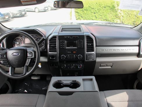 Used 2018 Ford F350 XLT image 25