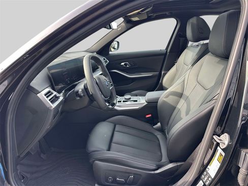 Certified 2025 BMW 330i xDrive Sedan w/ Convenience Package image 13