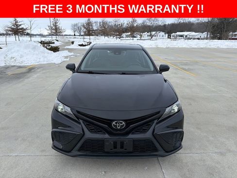 Used 2022 Toyota Camry SE image 24