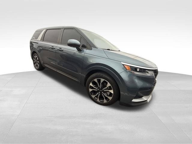 Used 2024 Kia Carnival EX FWD image 9