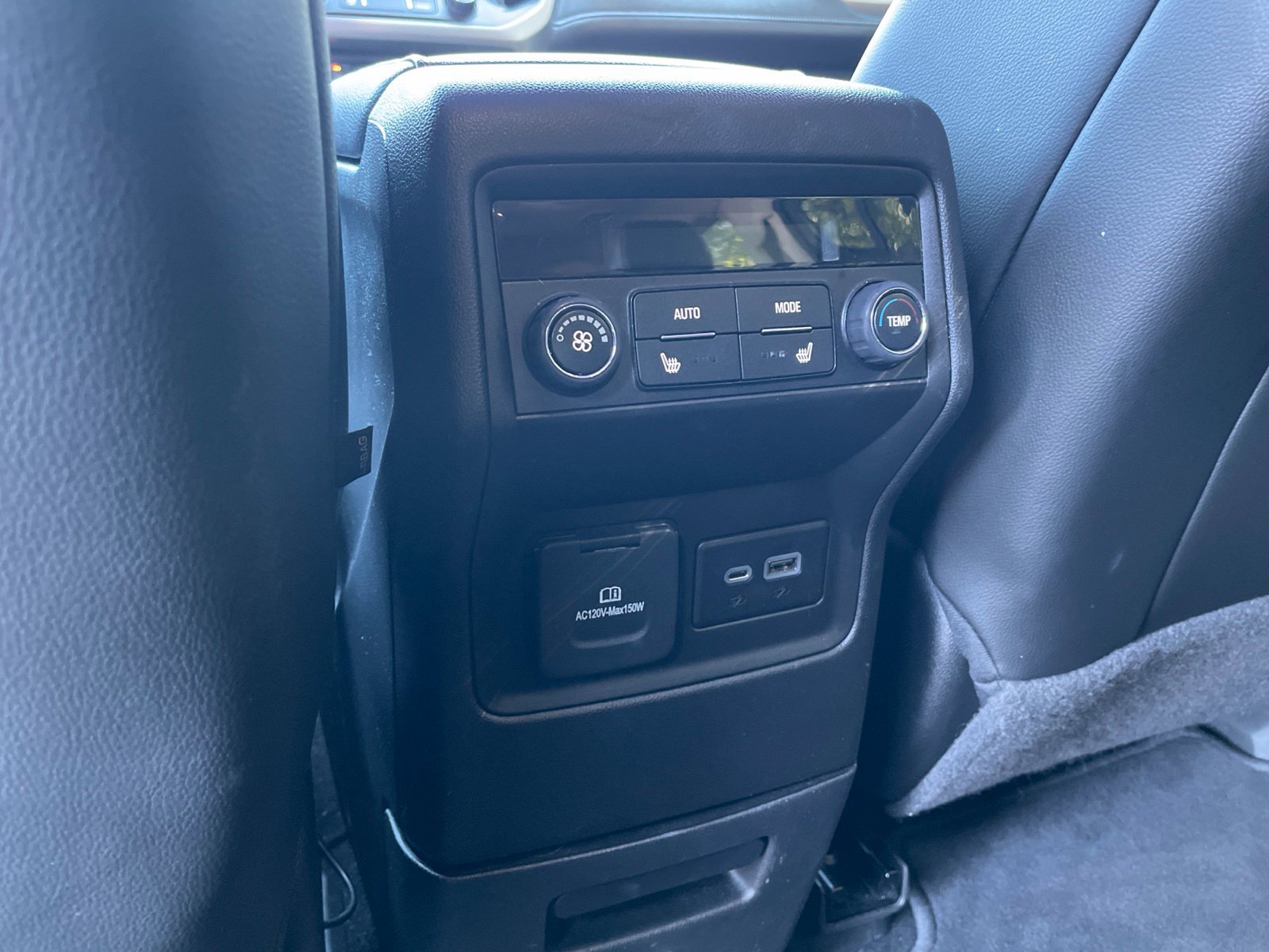 Used 2021 GMC Acadia Denali w/ Denali Technology Package FWD image 44
