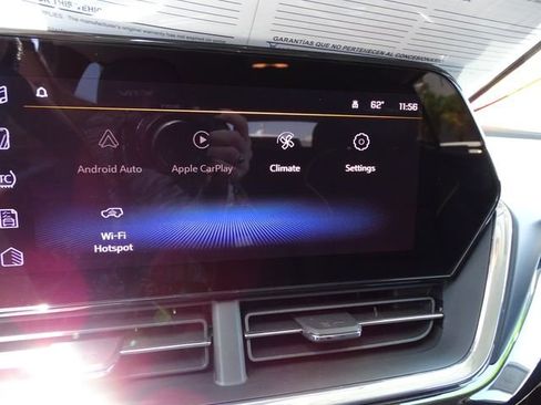 Used 2025 Chevrolet Trax ACTIV FWD image 11