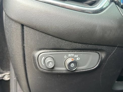 Used 2019 Chevrolet Equinox LT AWD/4WD image 31