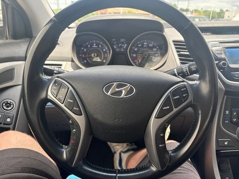 Used 2015 Hyundai Elantra Limited FWD image 12
