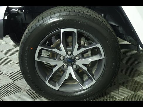 Used 2024 Jeep Wrangler Unlimited AWD/4WD image 9