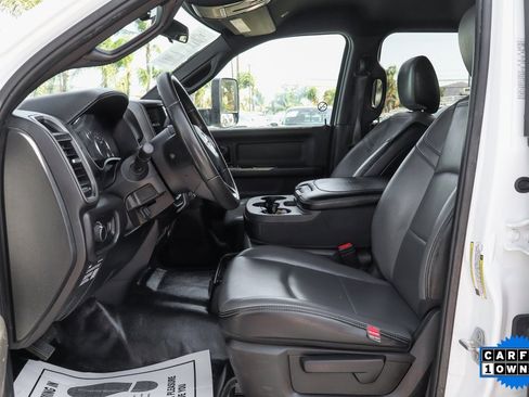 Used 2022 RAM 5500 Tradesman w/ Max Tow Package image 17