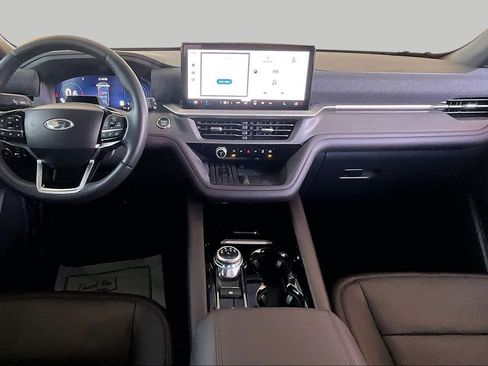Used 2025 Ford Explorer Platinum w/ Ultimate Package RWD image 16