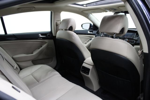 Used 2014 Kia Cadenza Premium w/ Technology Package FWD image 23