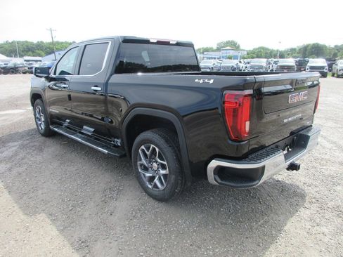 New 2026 GMC Sierra 1500 SLT w/ SLT Premium Package AWD/4WD image 10
