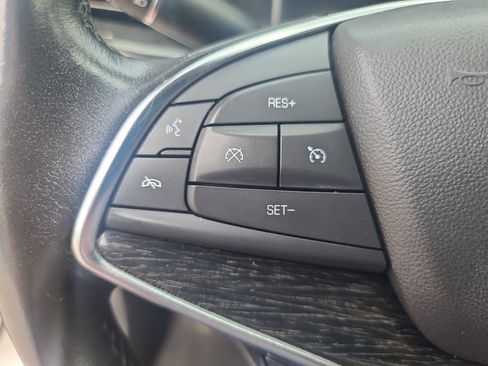 Used 2021 Cadillac XT5 Premium Luxury FWD image 19