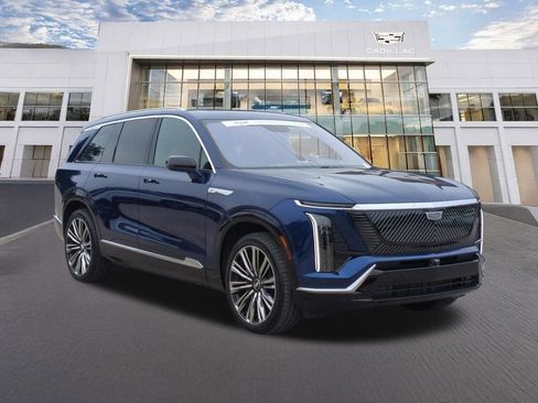 Used 2026 Cadillac Vistiq Premium Luxury AWD/4WD image 3